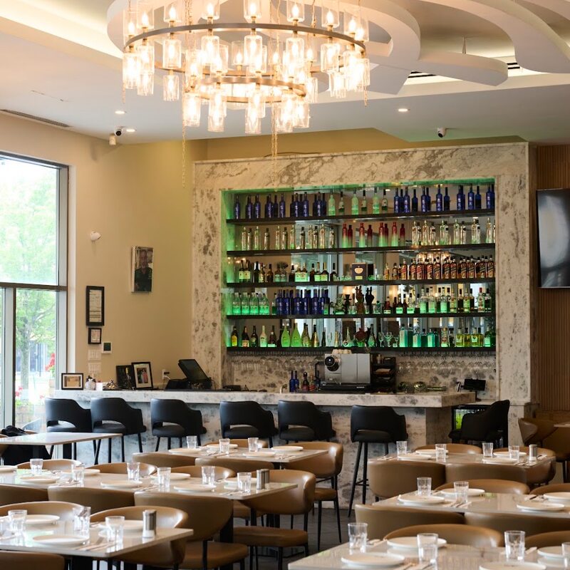 Karoun - Peruvian, Middle Eastern Restaurants in Laval