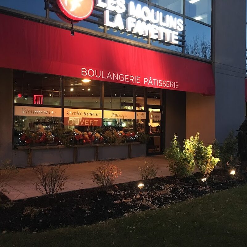 Les Moulins La Fayette - BBQ, Grill, Burgers, Rotisseries, Salads Restaurants in Quebec