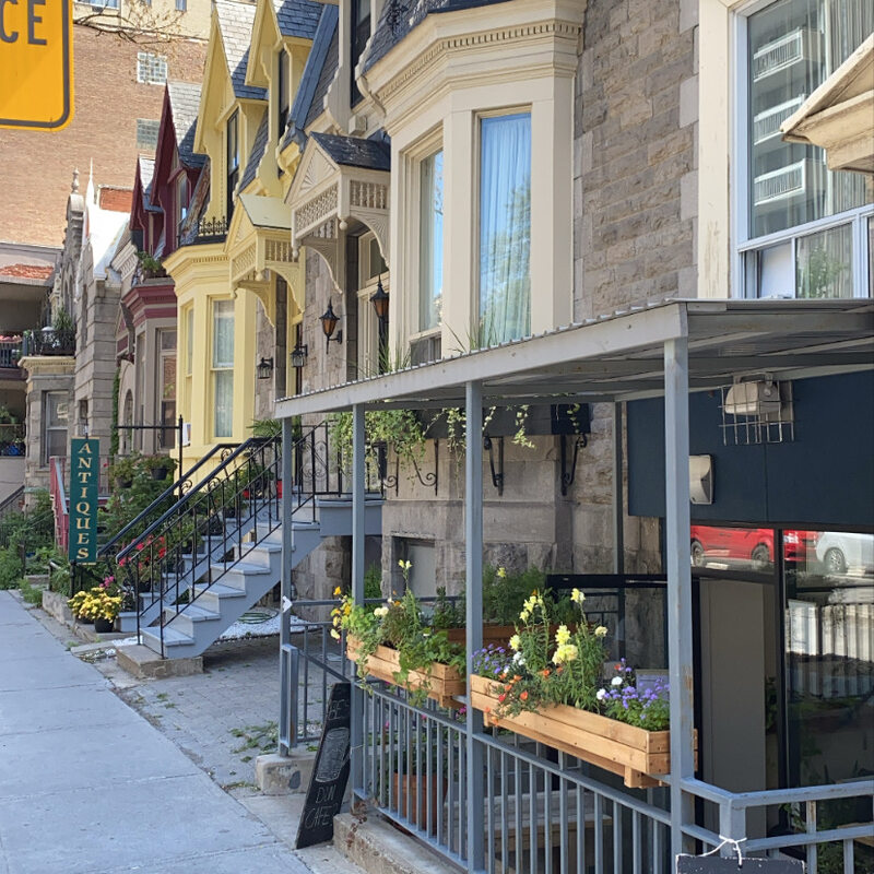 Shaughnessy Café - Restaurants près de Théâtre Saint-Denis - H2X 3K2