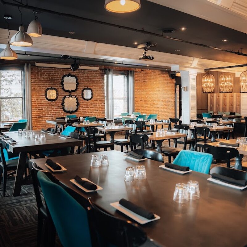 Le Social par Attelier Archibald - Restaurants des Cantons-de-l'Est / Estrie