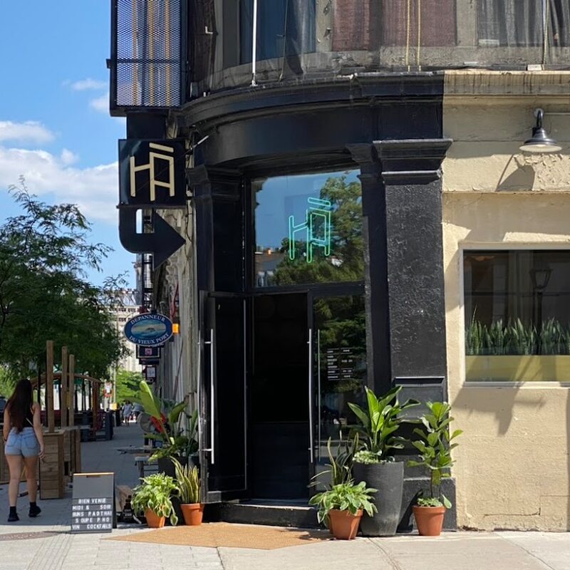 Restaurant H&agrave; - Restaurants de Montr&eacute;al