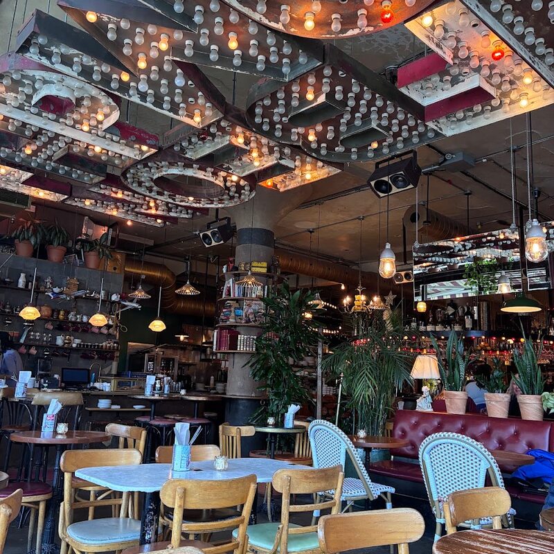 Le Bar Darling - Restaurants Cafés, Deli de Montréal