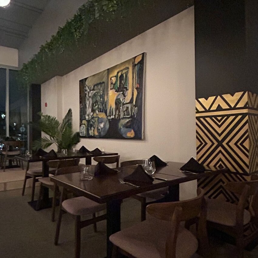 Restaurant Le Cauris - Brunch, Online Reservations Restaurants Near: H2E1A9