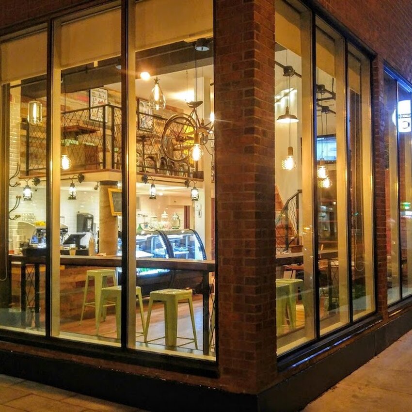 Caf&eacute; Chiado28 - Caf&eacute;s, Soups Restaurants Near: H2A3A7