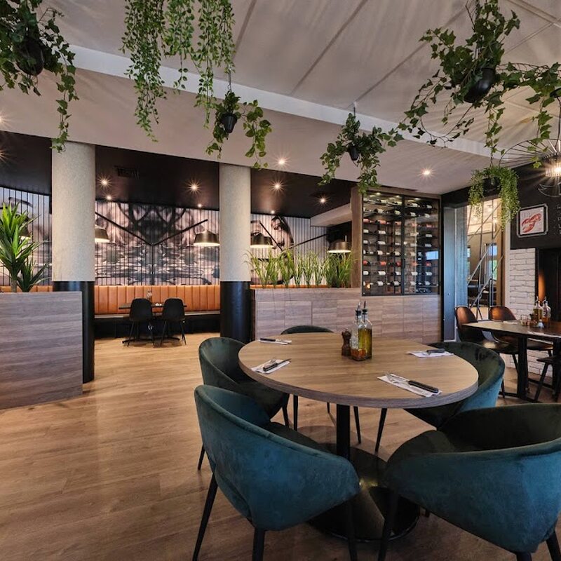 La Piazzetta - Restaurants Salades de Chicoutimi
