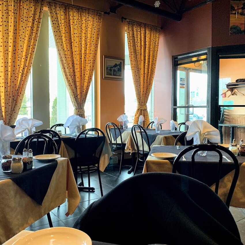 Ristorante Da Mangione - Dorval Wheelchair Accessible Entrance Restaurants