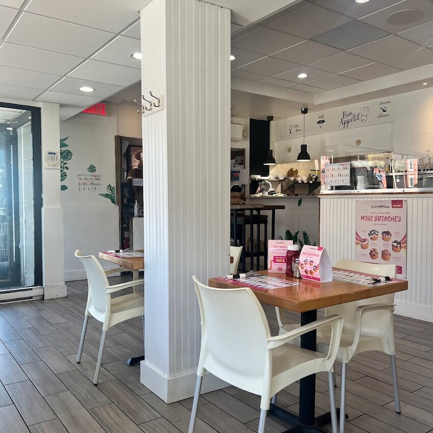 L'Oeufrier - Middle Eastern, Poutine Restaurants Near: H2V4E4