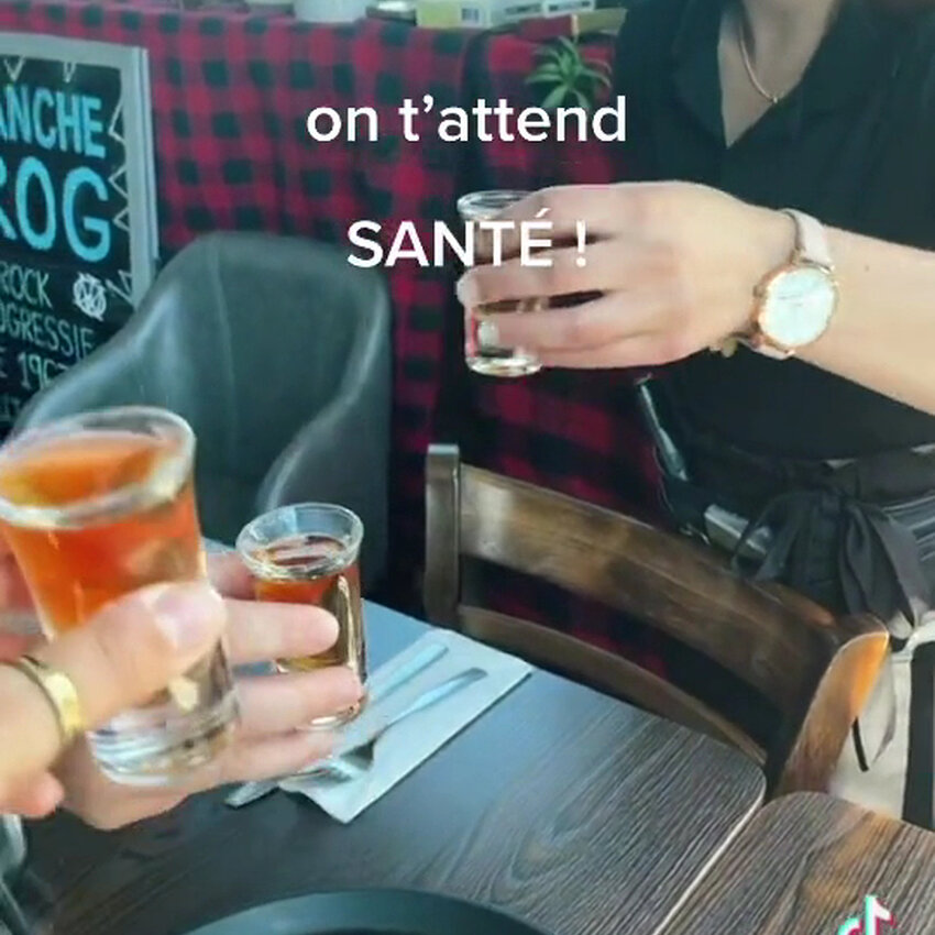 La Crois&eacute;e des chemins -  Restaurants Near: J3L1W2