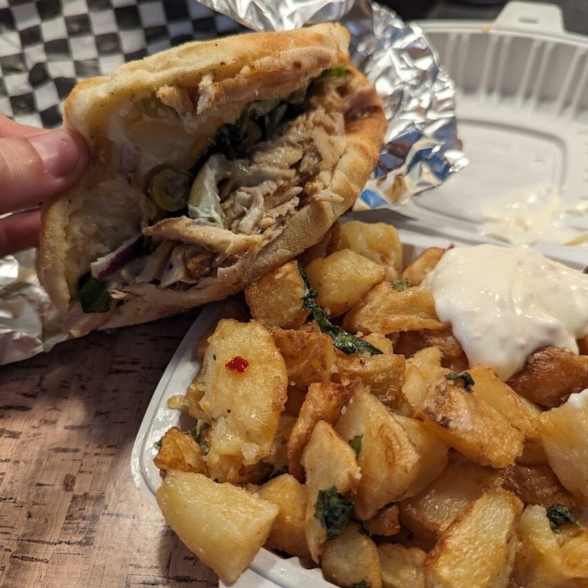 La Belle Bleue - Delivery Restaurants Near: H2E1B3