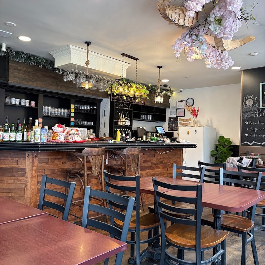 Mulan Dumpling - Dumplings Restaurants Near: H2V4E8