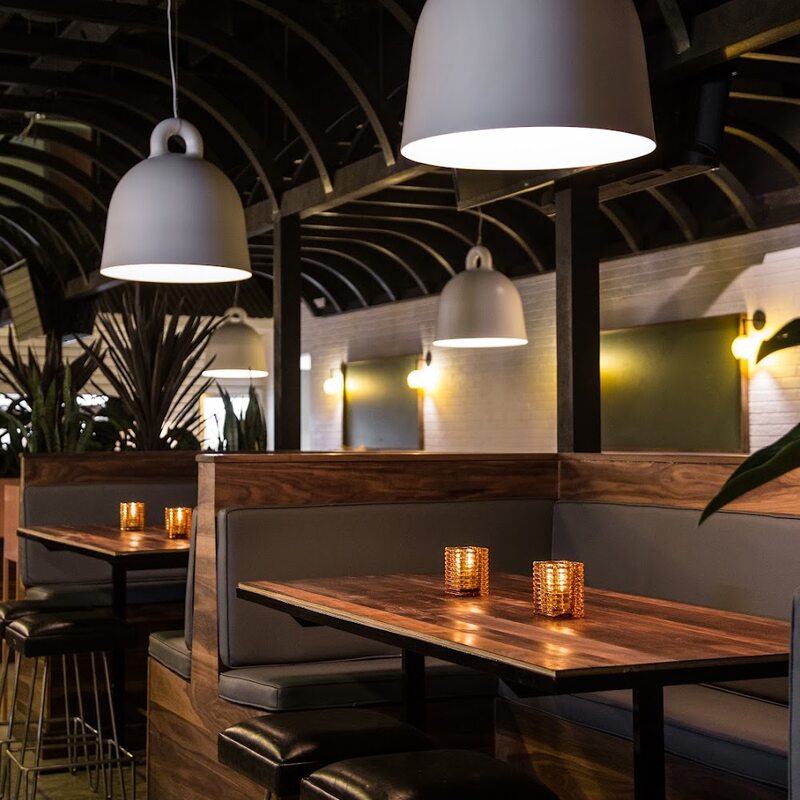 Léo's Taproom - Restaurants Fusion, Cafés de Montréal