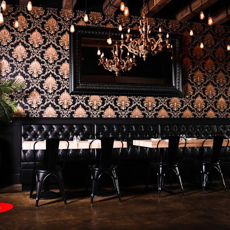 La Poule en Feu - Restaurants Plats à emporter de Montréal