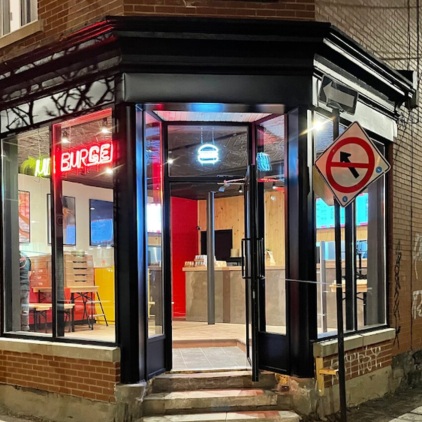 Uniburger - Takeout Available Restaurants Near: H4E3H7