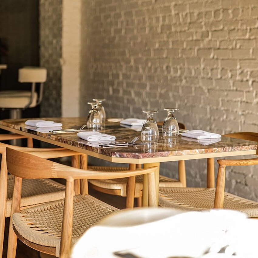 H&eacute;licopt&egrave;re - Restaurants Brunch pr&egrave;s de: H1W1J2