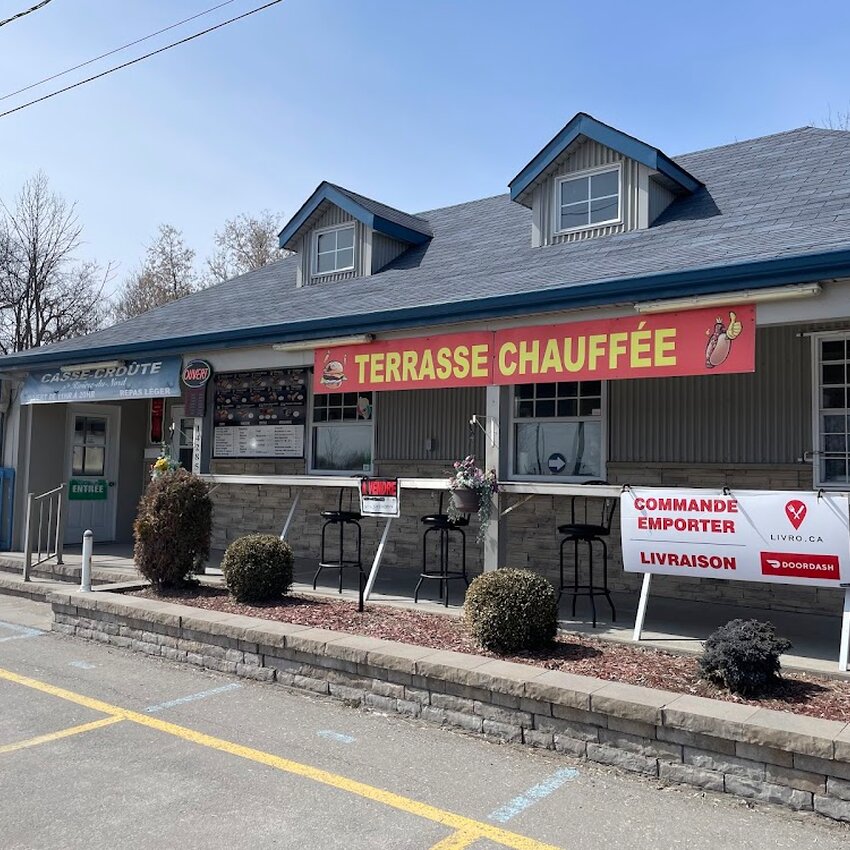 Casse-Croute de la Riviere du Nord - Restaurants in Mirabel