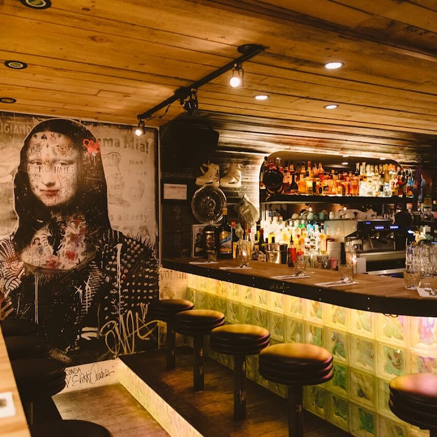 Fugazzi Pizza - Online Reservations Restaurants Near: H4G1Y2