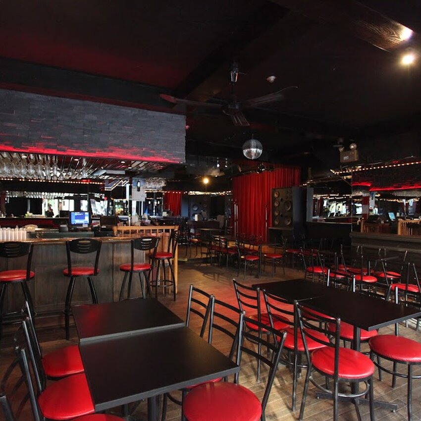 Le Date Karaoke -  Restaurants Near: J4K5G3