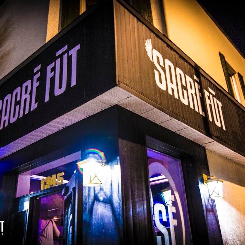 Sacré Fût - Restaurants de Montréal
