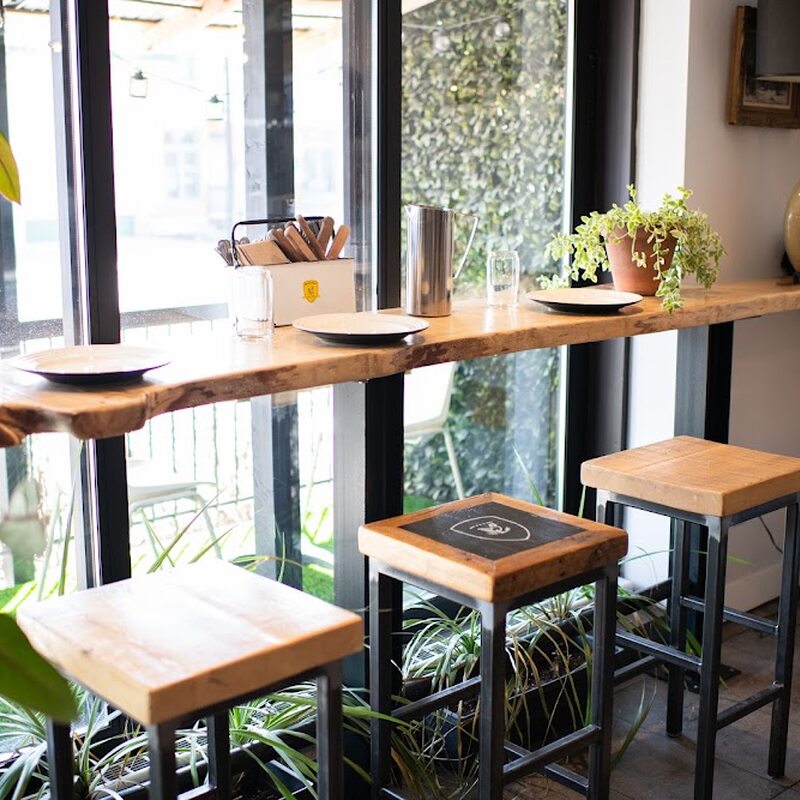 Mon Petit Poulet - Restaurants in Montreal