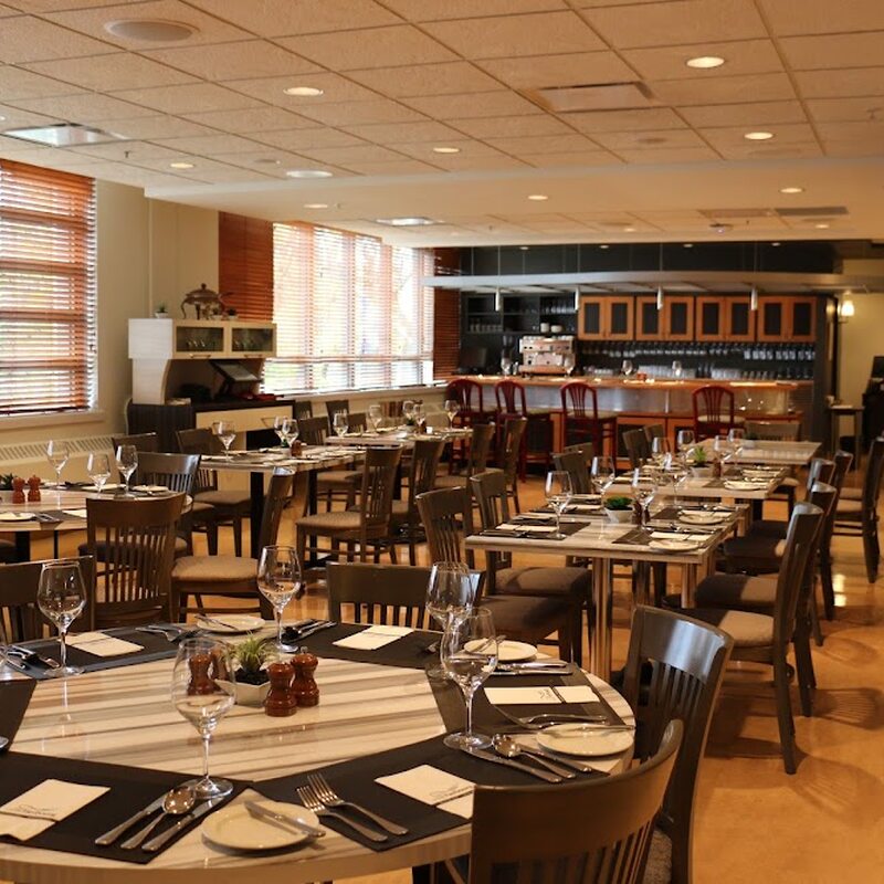 Les Cailles / &Eacute;cole h&ocirc;teli&egrave;re Fierbourg - Restaurants Grillades, Italiens, Pizza, Salades, P&acirc;tes de Qu&eacute;bec