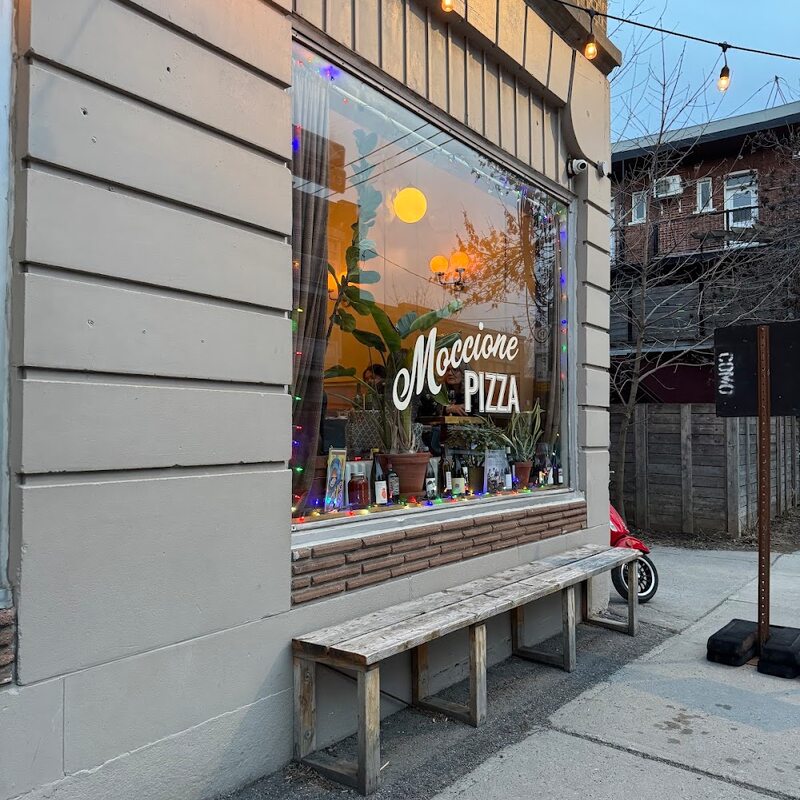 Moccione Pizza - Restaurants Pizza de Parc-Extension
