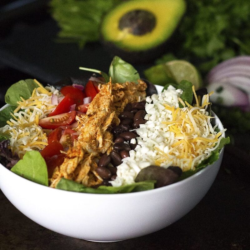 Chloe's Salad & Cafe - Restaurants Fusion, Cafés de Montréal