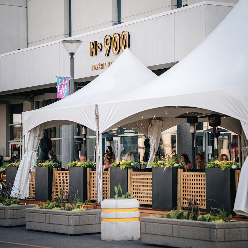 Pizz&eacute;ria NO.900 - Restaurants in Quartier Dix30