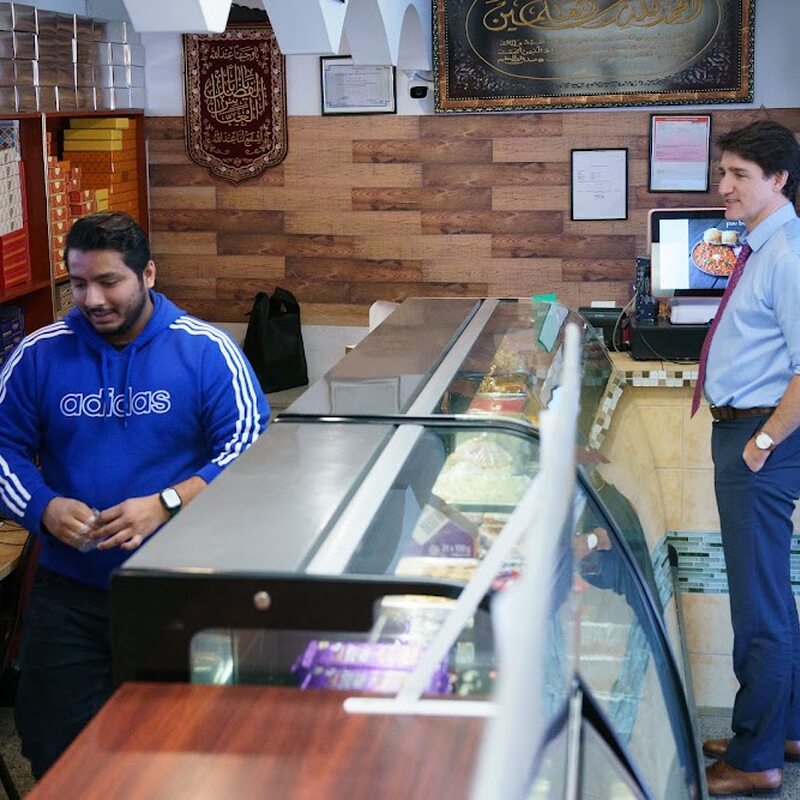 Central Sweets & Food-Hub - Restaurants in Mile-Ex