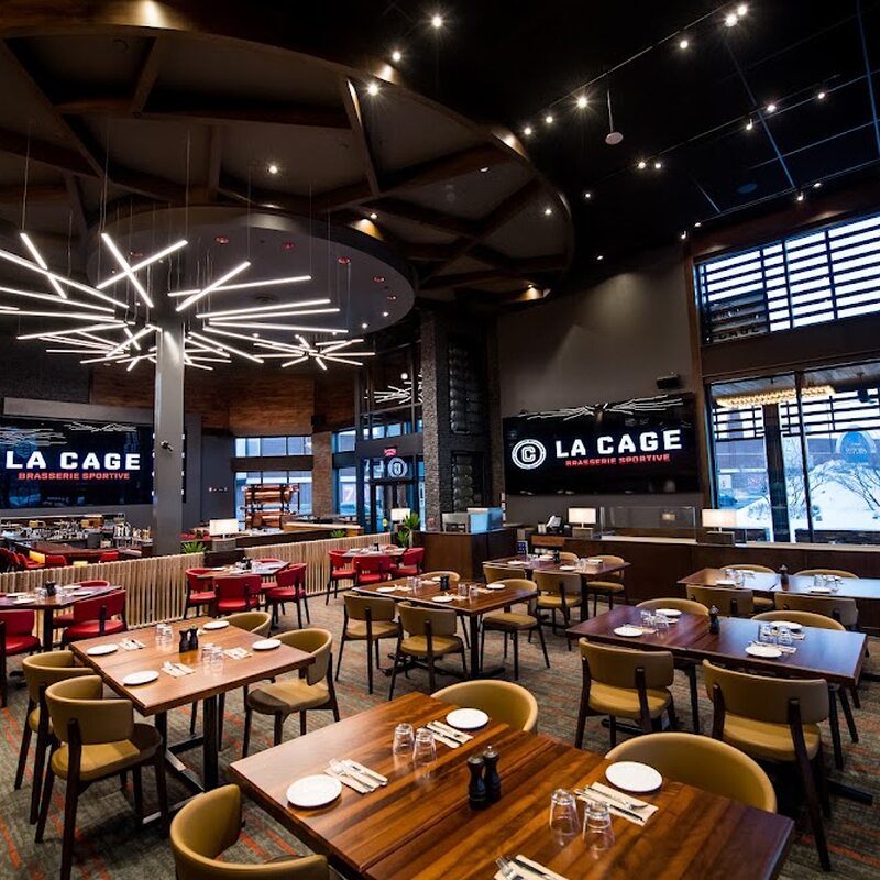 La Cage - Restaurants in Montreal