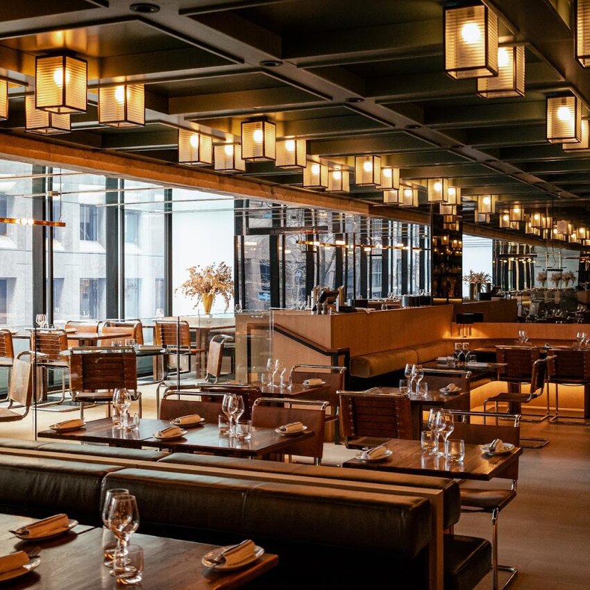 Le Boulevardier Restaurant - Restaurants Brunch pr&egrave;s de: H3B3E9