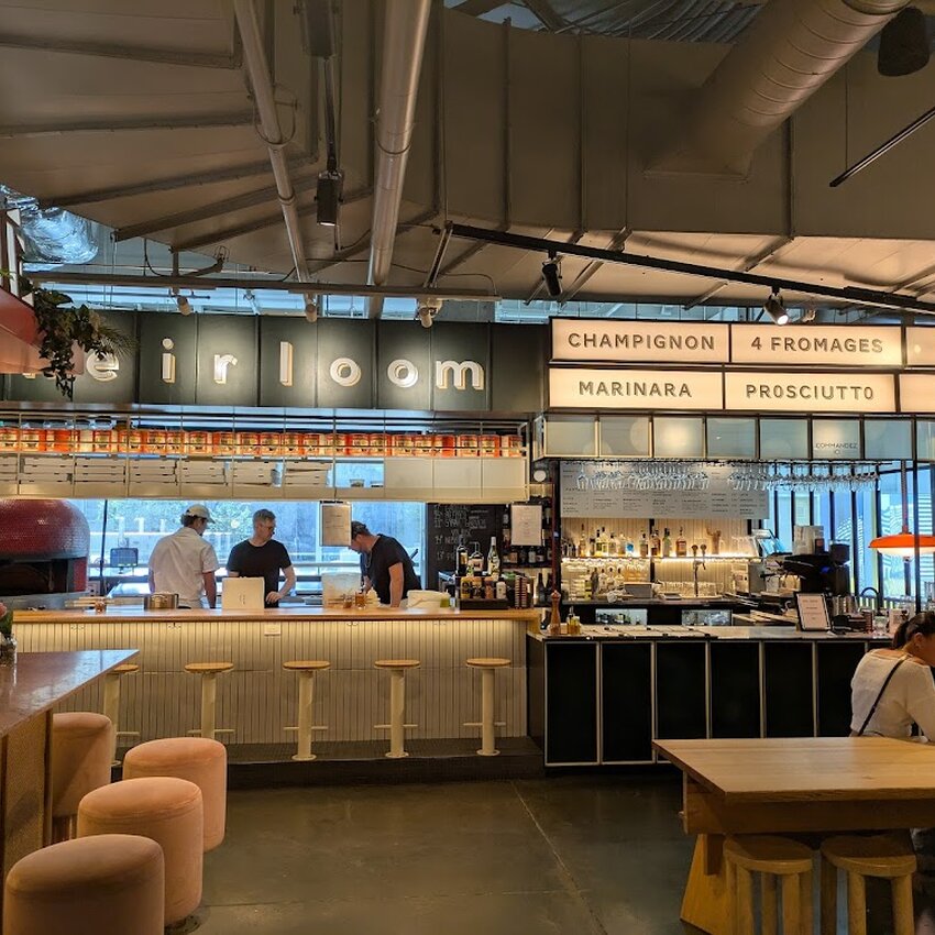 Heirloom Vin & Pizza - Restaurants du Le Central
