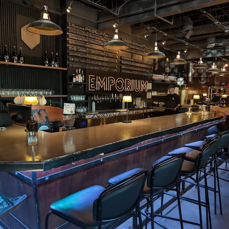 Emporium Microbrasserie - Tartares in Quebec