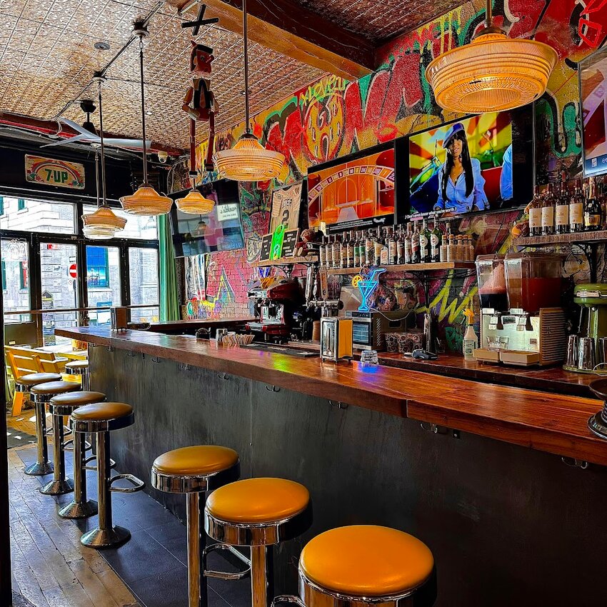 Franklin's Subs and Suds - Poutine Restaurants Near: H3C2B2