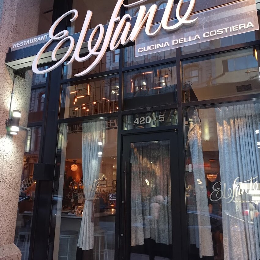 Elefant&eacute; - Pizza Restaurants Near: H3B4E8