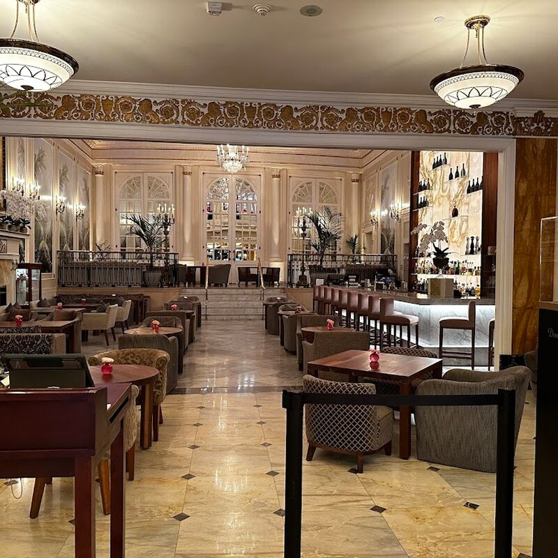 La Cour des Palmiers - Restaurants Autrichiens, Thé de Montréal