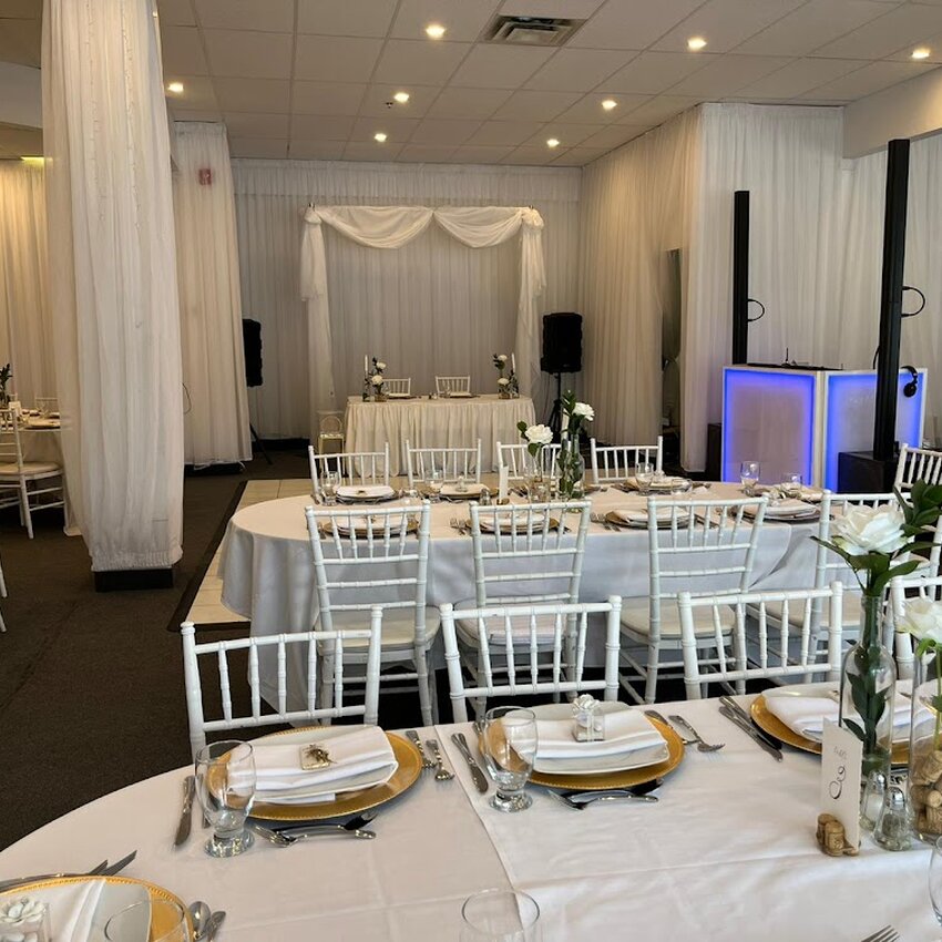 Bella Traiteur Reception - Middle Eastern, Afghan Restaurants Near: H7V2V5