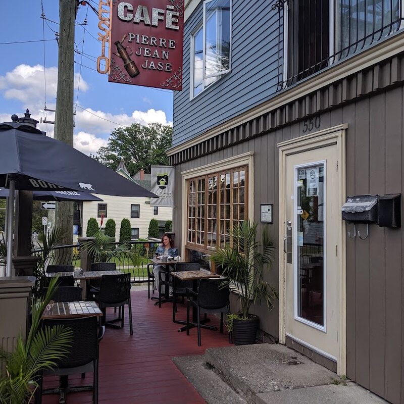 Café Pierre Jean Jase - Breakfast, Poutine Restaurants in Montreal