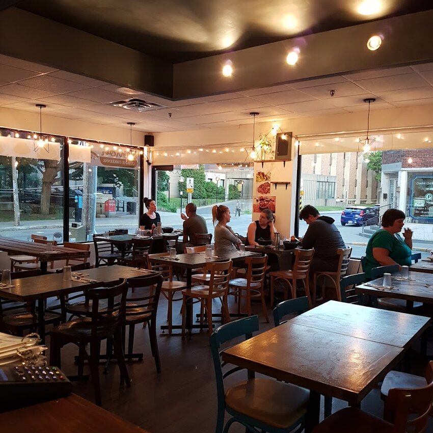 Comon - Fried Chicken, Bubble Tea, Breakfast Restaurants Near: H4E4A1