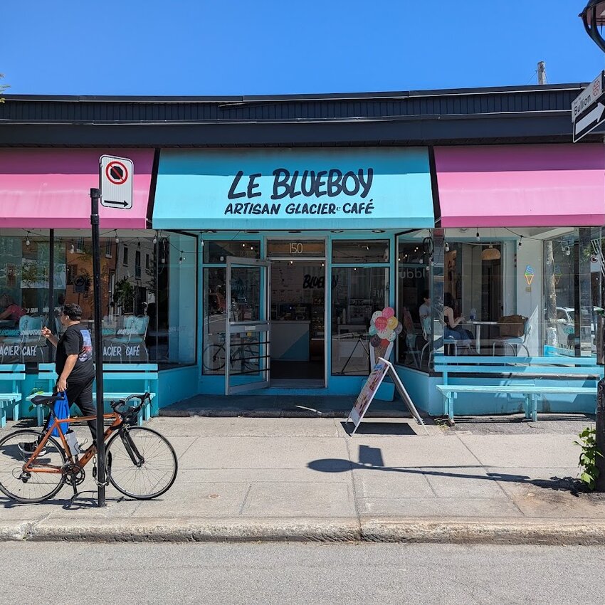 Le Blueboy: Artisan Glacier - Restaurants Near: H2T2S5