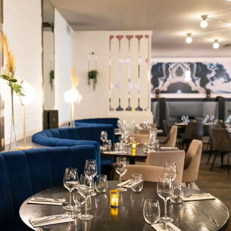 Les Cuisiniers - Restaurants in Montreal