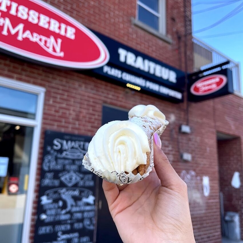 Patisserie St Martin - Restaurants Caf&eacute;s pr&egrave;s de: H2S1C8