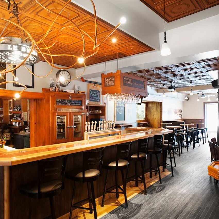 Le Bilboquet - Microbrasserie / Le BilPub -  Restaurants Near: J2S3J4