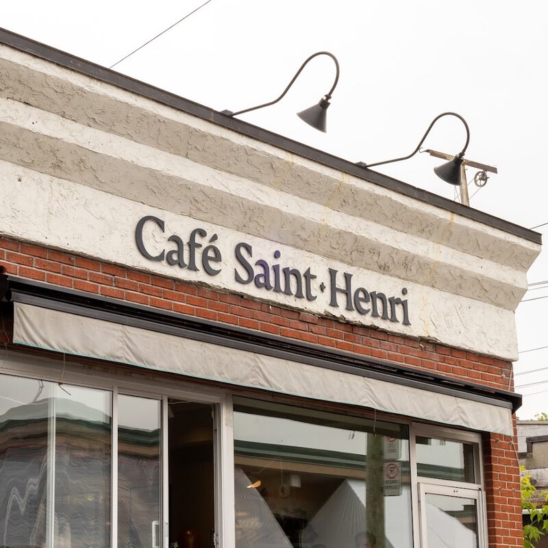 Café Saint-Henri - Restaurants in Mile-Ex