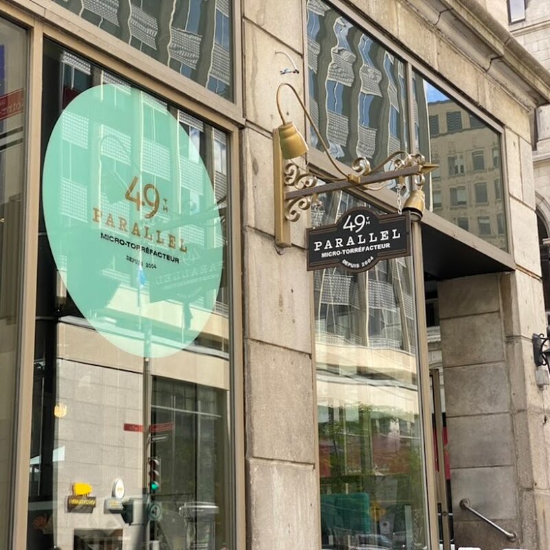 49th Parallel Café - Lucky's Doughnuts - Poutine, BBQ, Breakfast Restaurants in Montreal