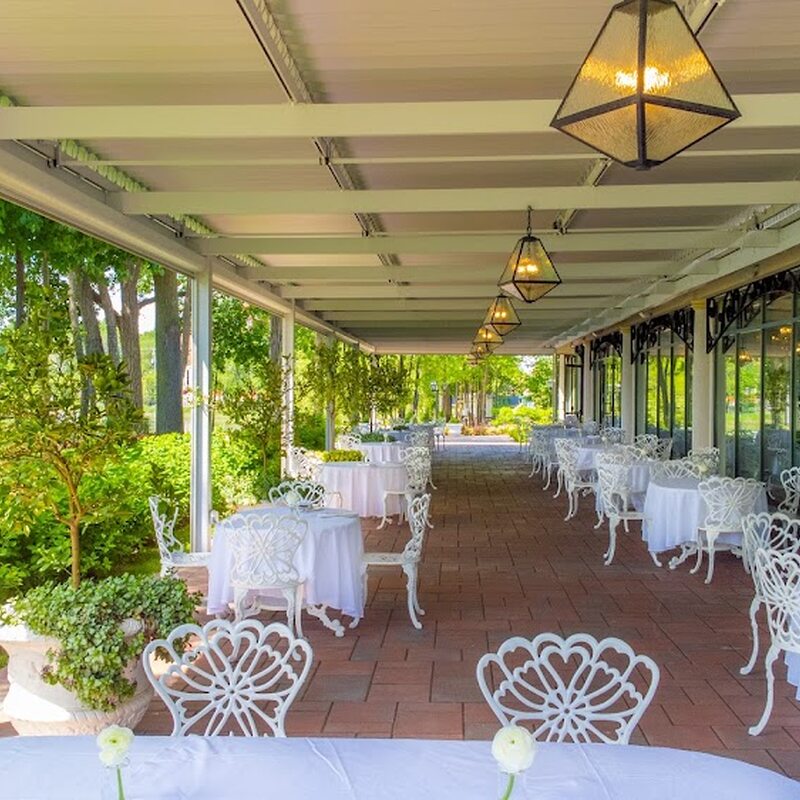 Villa Elina - Restaurants in Montreal