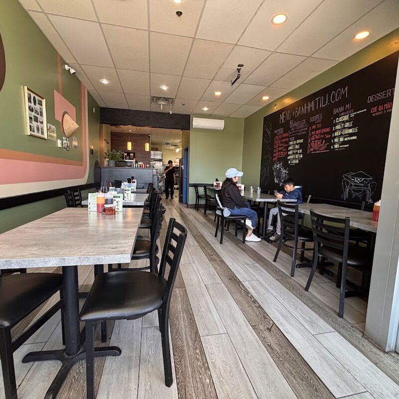 Tili - Vietnamese Restaurants in Montreal
