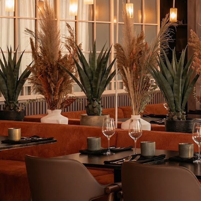 Cour Arri&egrave;re - Breakfast, Turkish Restaurants in Montreal