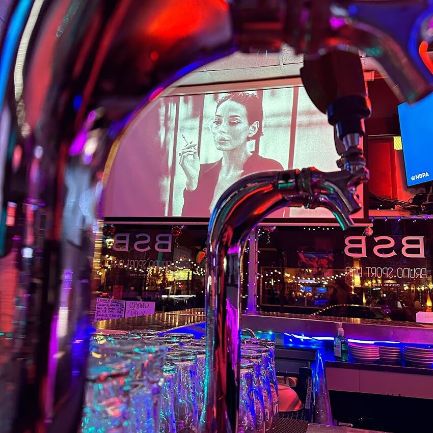 Bruno Sport Bar -  Restaurants Near: H2A1V1