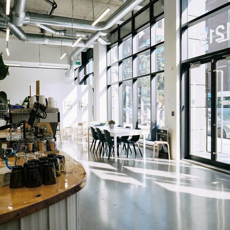 Caf&eacute; l&eacute;o Restaurant