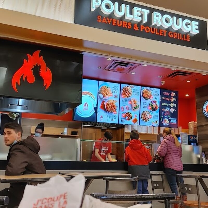 Poulet Rouge - Poutine in Montreal